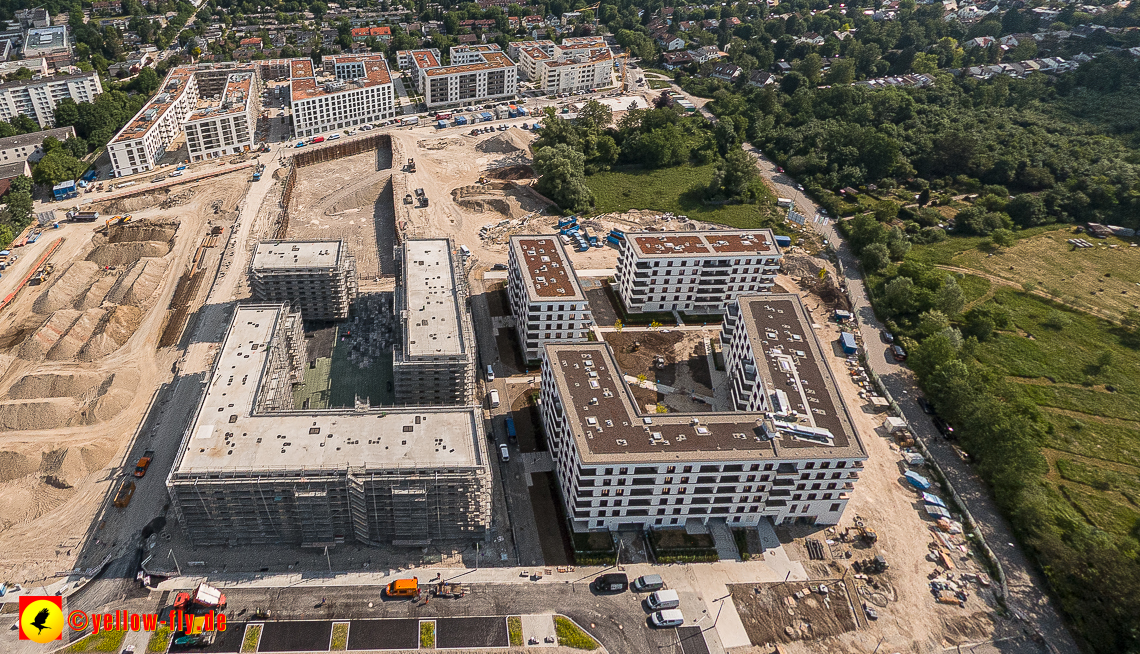 07.06.2023 - Aktuelle Luftbilder aus dem Alexisquartier und Pandion Verde in Neuperlach in München
